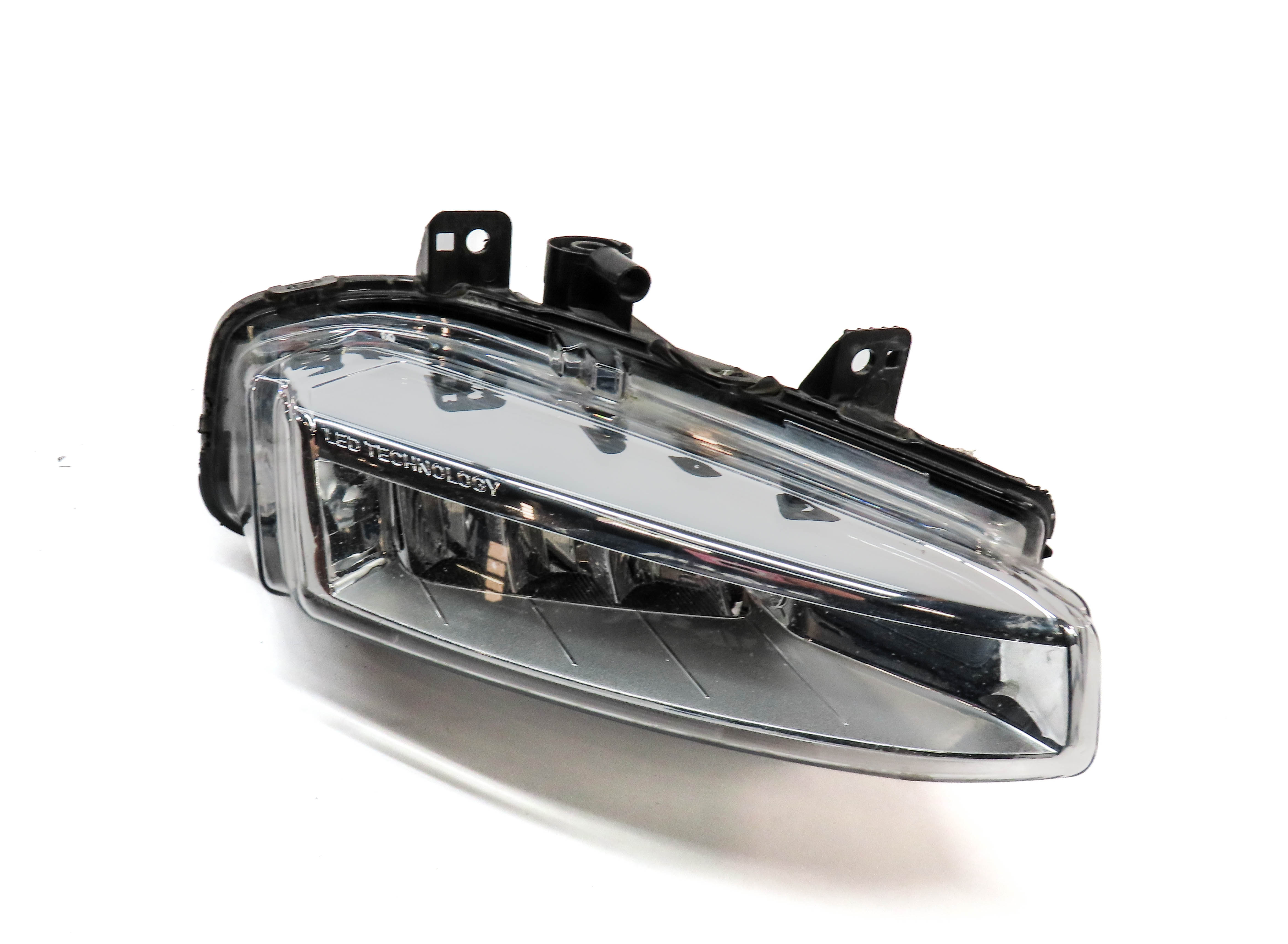 2015-2019 LAND ROVER DISCOVERY SPORT (L550) RIGHT FOGLIGHT FOG LIGHT LAMP — exact item pictured
